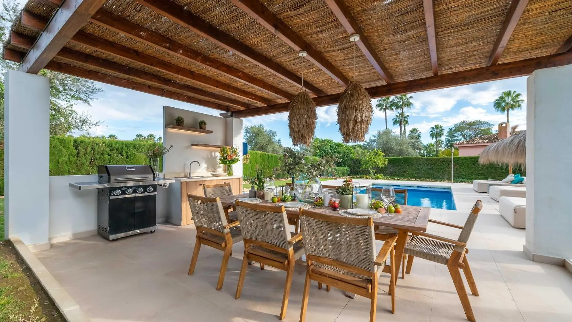 Villa Sirio: Golf-Front Retreat with Private Heated Pool Marbella