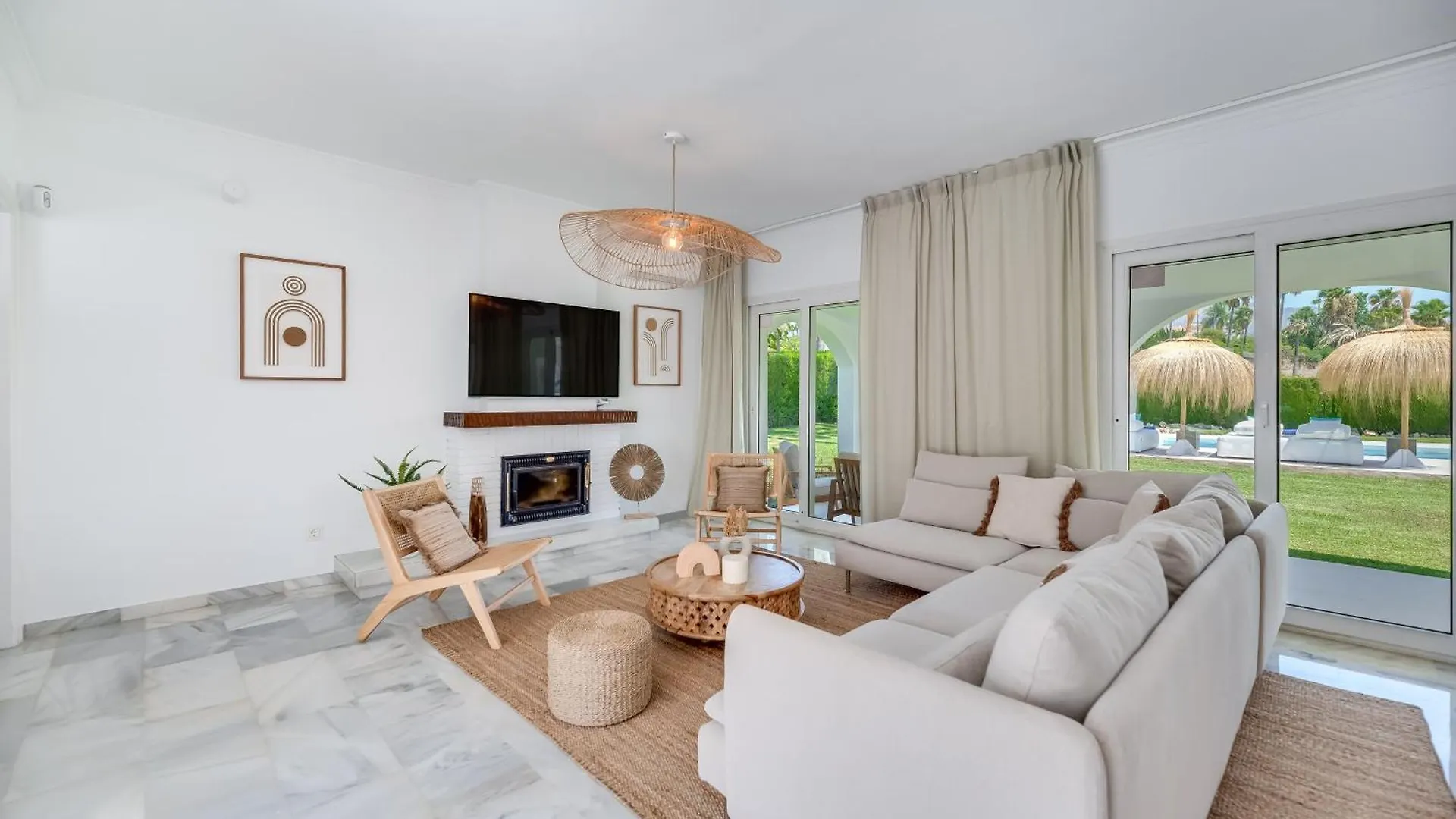 Villa Sirio: Golf-Front Retreat with Private Heated Pool Marbella 0*,