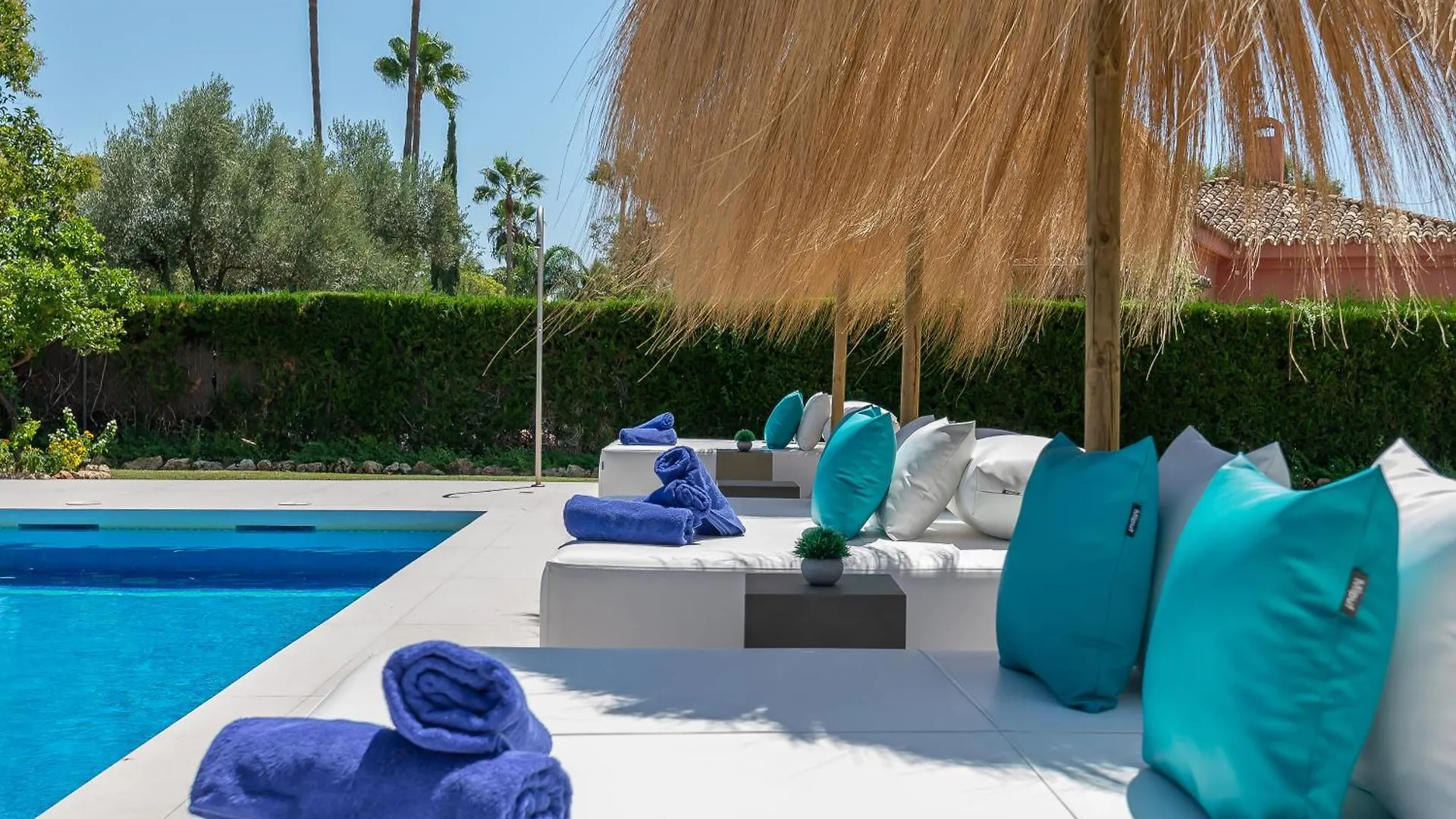 Villa Sirio: Golf-Front Retreat with Private Heated Pool Marbella